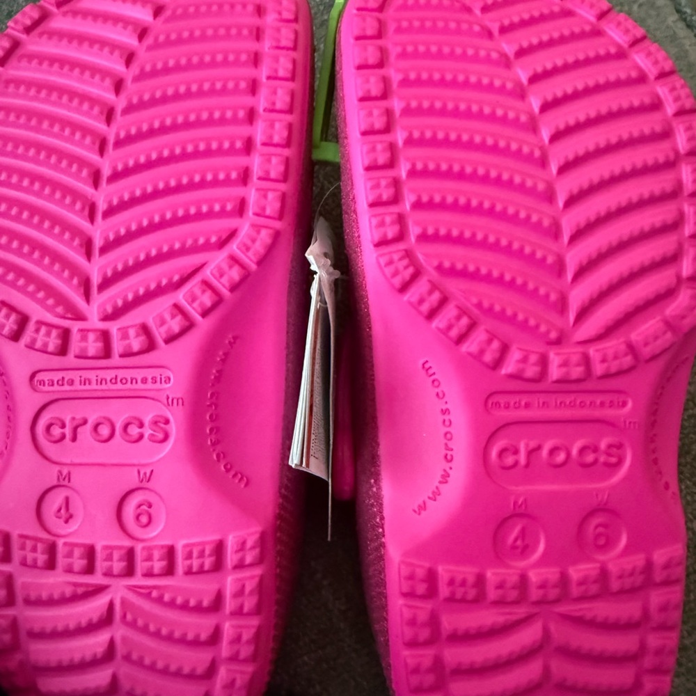 CROCS - Picture 2 of 2